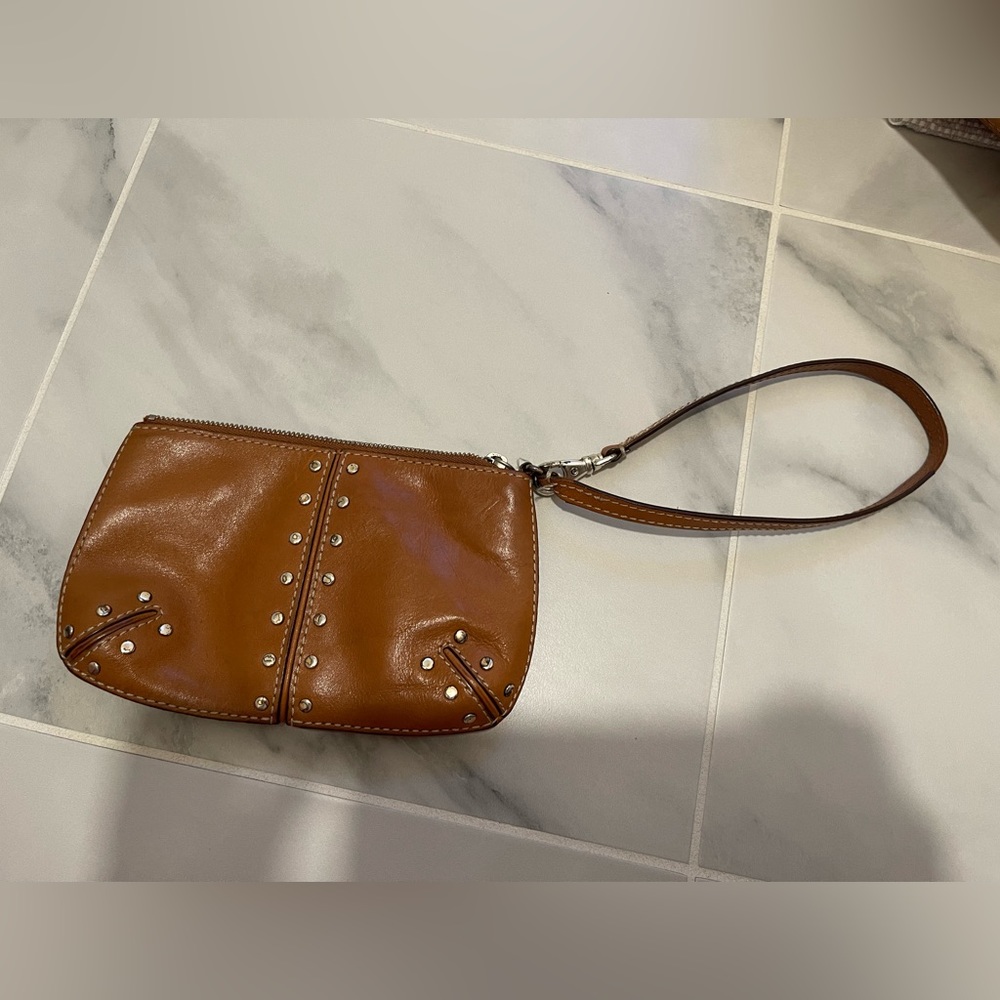 MICHAEL KORS ASTOR Silver Studded collection. Wristlet